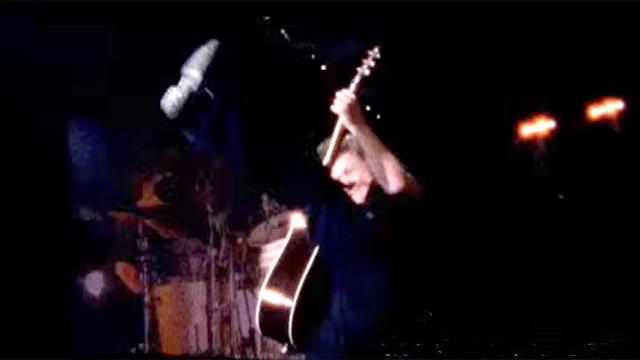 Bryan Adams - Summer of 69 - Live In Lisbon Bryan Adams - Summer of 69 - Live In Lisbon