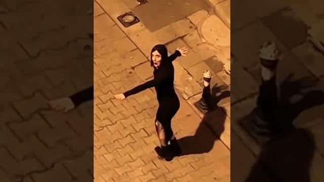 Кто такая Сербская леди? Мы её встретили! Serbian dancing lady #сербскаяледи #serbiandancinglady Кто такая Сербская леди? Мы её встретили! Serbian dancing lady #сербскаяледи #serbiandancinglady