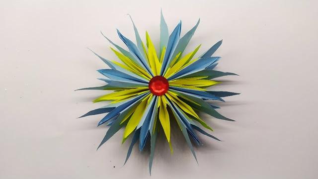 Объёмная снежинка из бумаги своими руками How to make 3D Snowflake DIY Christmas Decoration Ideas Объёмная снежинка из бумаги своими руками How to make 3D Snowflake DIY Christmas Decoration Ideas