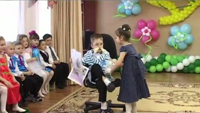 Сценка-шутка "Семья" (видео от Валерии Вержаковой) Сценка-шутка "Семья" (видео от Валерии Вержаковой)