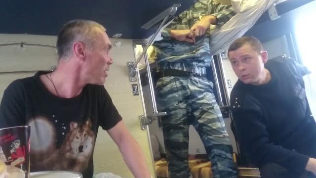 Пьяный быдлан в поезде Пьяный быдлан в поезде