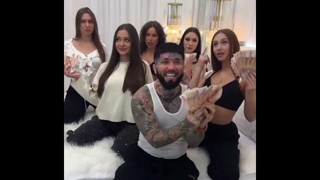 Ганвест - Алкашка #love #music #video #youtube #Shorts #tiktok #музыка2025 #новинка #втренде Ганвест - Алкашка #love #music #video #youtube #Shorts #tiktok #музыка2025 #новинка #втренде