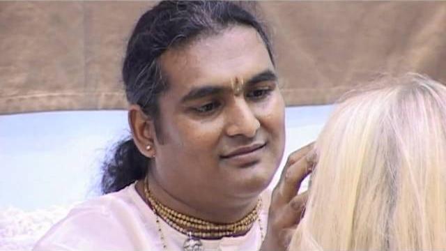 Darshan of Sri Swami Vishwananda in Russia Darshan of Sri Swami Vishwananda in Russia