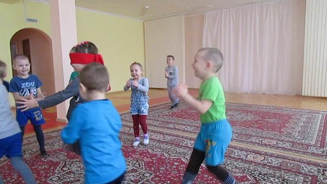 Музыкальная игра "Жмурки" средняя группа Музыкальная игра "Жмурки" средняя группа