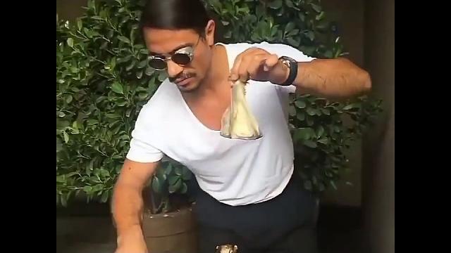 Salt Bae Turkish Chef Nusret Gokce instagram videos #saltbae Турецкий повар Нусрет Гекче Salt Bae Turkish Chef Nusret Gokce instagram videos #saltbae Турецкий повар Нусрет Гекче