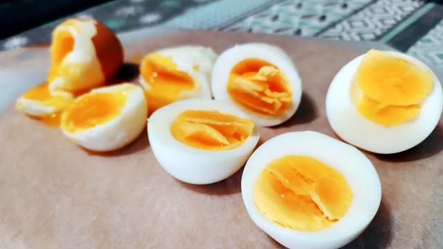 КАК и СКОЛЬКО ВАРИТЬ ЯЙЦА ВСМЯТКУ и ВКРУТУЮ? КАК и СКОЛЬКО ВАРИТЬ ЯЙЦА ВСМЯТКУ и ВКРУТУЮ?