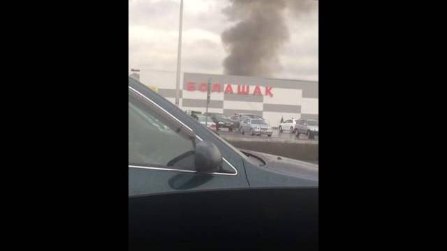 Горел жилой дом за барахолкой в Алматы Горел жилой дом за барахолкой в Алматы
