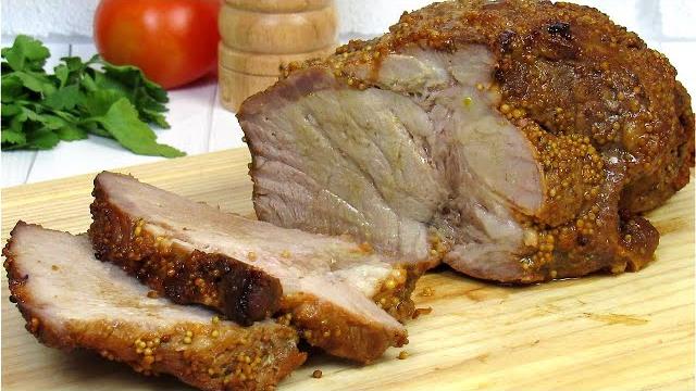 Невероятно сочная и вкусная Буженина из свинины в духовке! Весь секрет в маринаде! Мясо в фольге Невероятно сочная и вкусная Буженина из свинины в духовке! Весь секрет в маринаде! Мясо в фольге