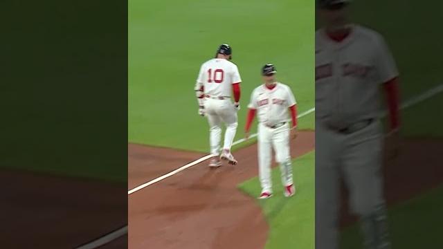 Brett Baty with the barehanded play! Brett Baty with the barehanded play!