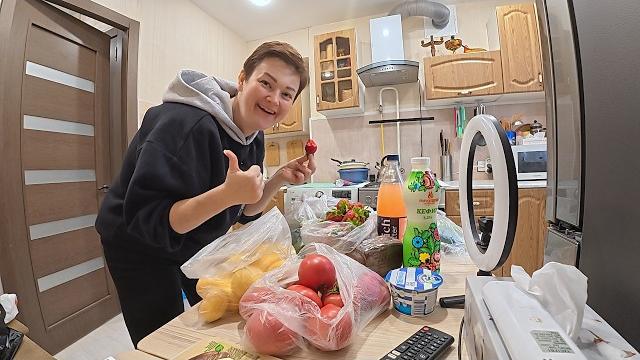Приехали с Таиланда и дома ЖРАТЬ НЕЧЕГО! ПОБЕЖАЛИ по магазинам! БЕШЕНАЯ закупка еды на 4000! Влог Приехали с Таиланда и дома ЖРАТЬ НЕЧЕГО! ПОБЕЖАЛИ по магазинам! БЕШЕНАЯ закупка еды на 4000! Влог