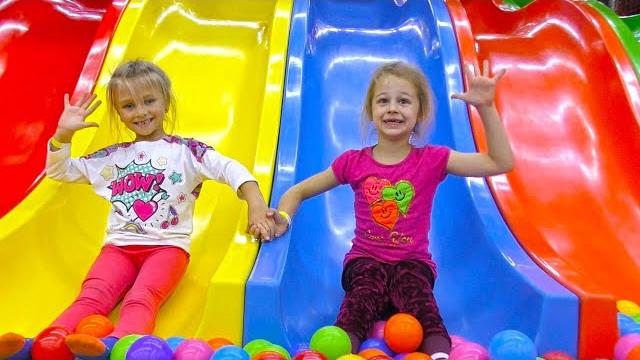 ВЛОГ Ярослава в Развлекательном Центре для Детей! Indoor Playground for kids Play Center! ВЛОГ Ярослава в Развлекательном Центре для Детей! Indoor Playground for kids Play Center!