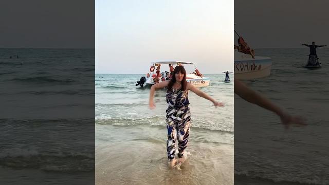 Спасатель на море зажигает #прикол #приколы #юмор #весело #music #dance #life #motivation Спасатель на море зажигает #прикол #приколы #юмор #весело #music #dance #life #motivation