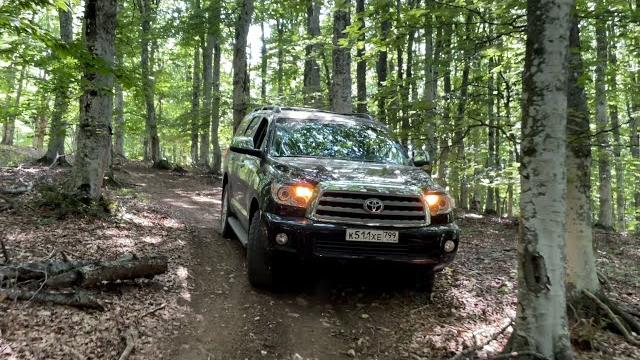Зачем в Крыму Toyota - VAG VS Toyota (3 серия) Зачем в Крыму Toyota - VAG VS Toyota (3 серия)