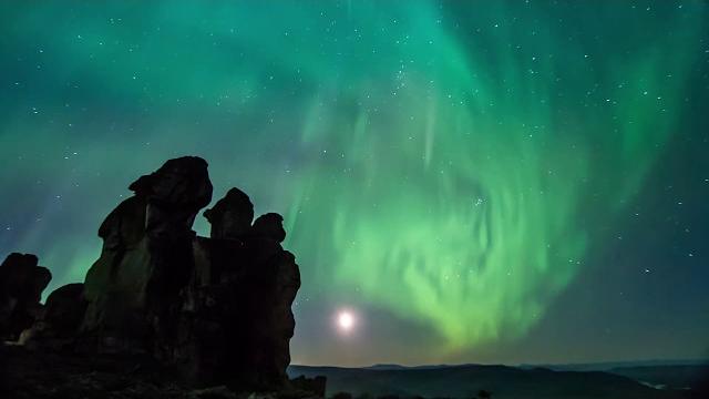 ДОБРО ПОЖАЛОВАТЬ В ЯКУТИЮ / WELCOME TO YAKUTIA ДОБРО ПОЖАЛОВАТЬ В ЯКУТИЮ / WELCOME TO YAKUTIA