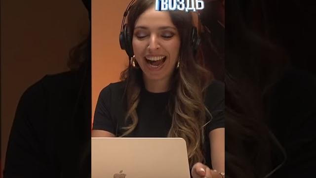 Танец живота! Ведущие не заметили, как вернулись в эфир Танец живота! Ведущие не заметили, как вернулись в эфир