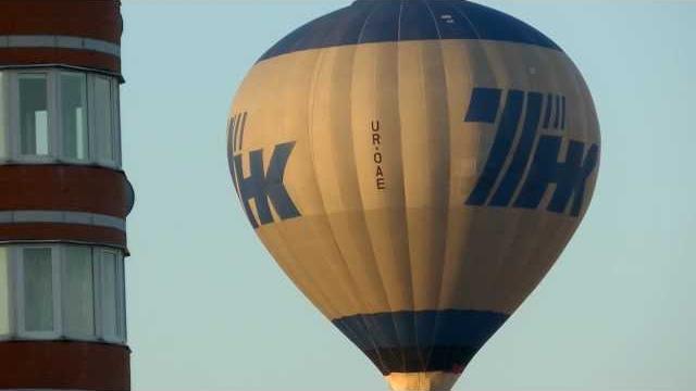 Воздушный шар в утреннем Киеве Воздушный шар в утреннем Киеве