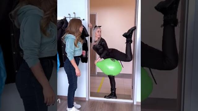 Бедный шарик #shorts #рек #реки #рекомендации Бедный шарик #shorts #рек #реки #рекомендации
