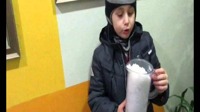 откуда в снежках грязь откуда в снежках грязь