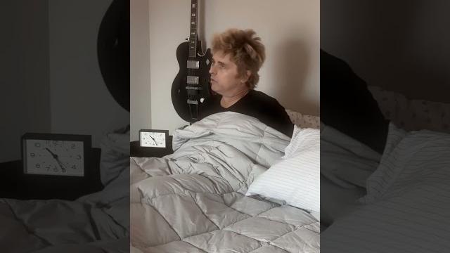 It’s October 1st, WAKE UP ⏰ now go hit snooze on http://theamericandreamiskillingme.com It’s October 1st, WAKE UP ⏰ now go hit snooze on http://theamericandreamiskillingme.com
