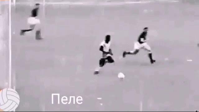 ПЕЛЕ vs.ЯШИН:гол и сейв,и нет защиты... ПЕЛЕ vs.ЯШИН:гол и сейв,и нет защиты...