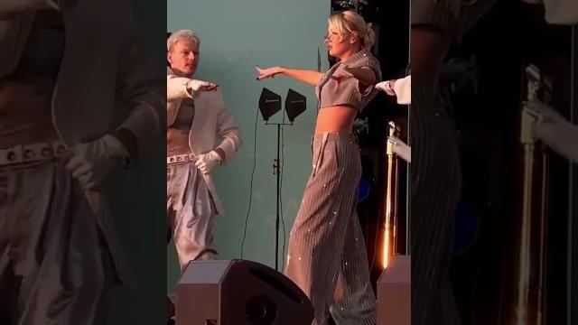 @klavacoca - "Пьяный вокзал" (конец) Москва | Фестиваль Движения Первых01.06.25 #klavacoca_360 @klavacoca - "Пьяный вокзал" (конец) Москва | Фестиваль Движения Первых01.06.25 #klavacoca_360