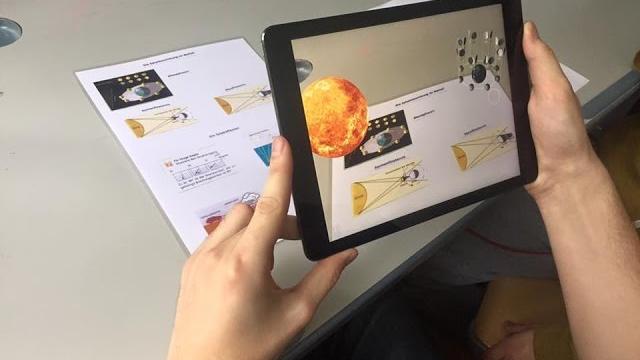 Augmented Reality Physics Book by ARLOOPA Augmented Reality Physics Book by ARLOOPA