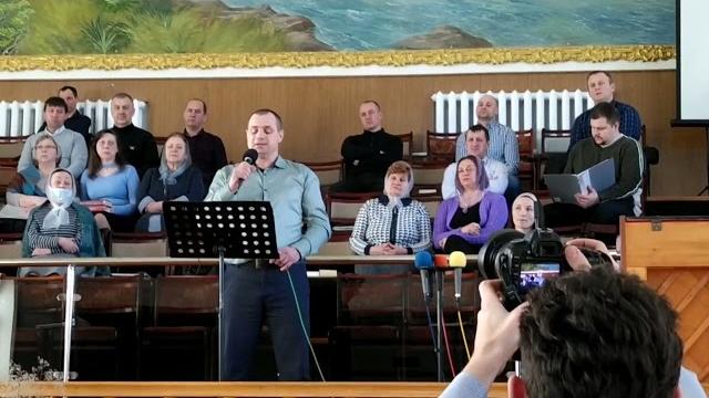 Несмотря что этот мир | Анатолий Несмотря что этот мир | Анатолий