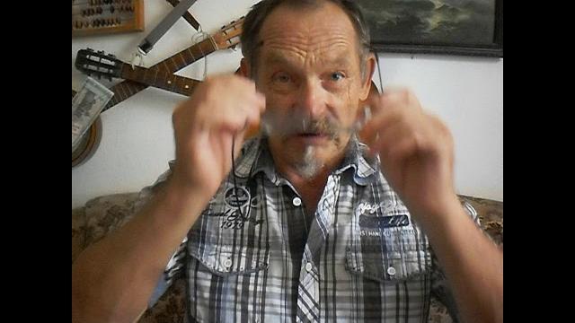 Очки как пенсне или монокль. Очки как пенсне или монокль.