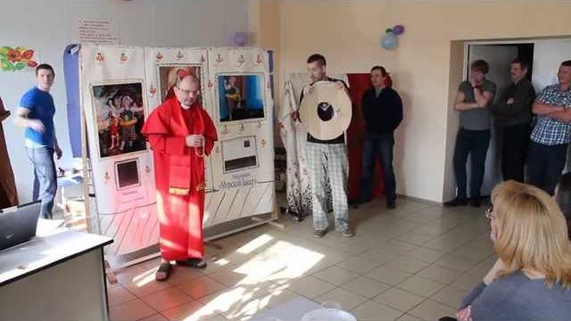 Сценка на 8 Марта 8 Марта 2014 часть 2 Сценка на 8 Марта 8 Марта 2014 часть 2