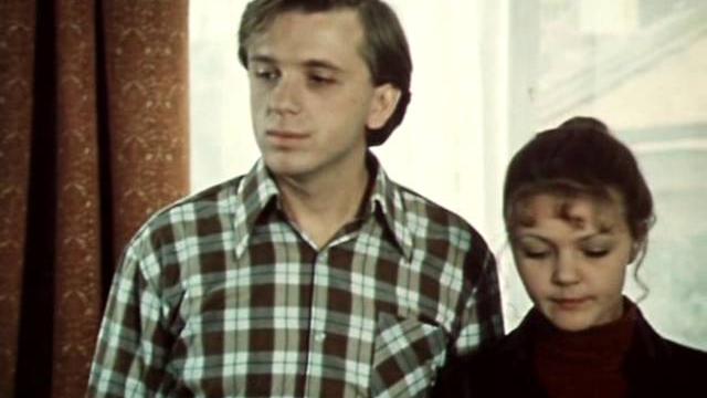 Фрагмент из к/ф "По семейным обстоятельствам" Фрагмент из к/ф "По семейным обстоятельствам"