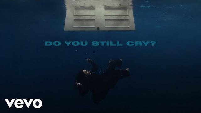 Billie Eilish - SKINNY (Official Lyric Video) Billie Eilish - SKINNY (Official Lyric Video)