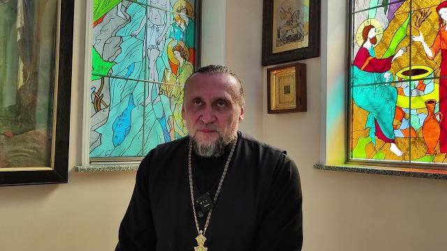 О целовании руки священника О целовании руки священника