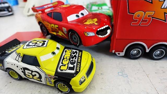Мультики про Машинки ТАЧКИ 3 Молния Маквин Гонки и новые МАШИНКИ Disney CARS 3 Игрушки Мультики про Машинки ТАЧКИ 3 Молния Маквин Гонки и новые МАШИНКИ Disney CARS 3 Игрушки