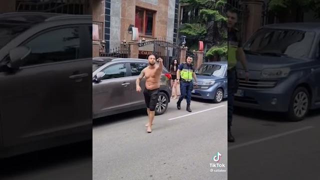 Стоян колев се кара с яница Стоян колев се кара с яница