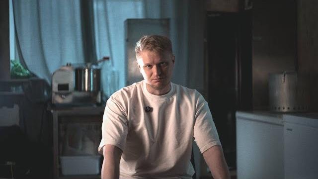 Я больше НЕ владелец ресторанов. Я больше НЕ владелец ресторанов.