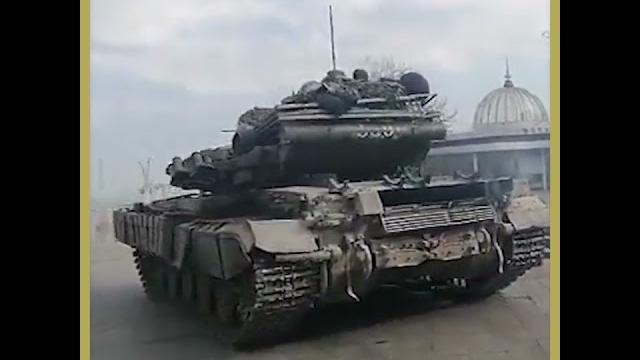Tanks on the streets of Odesa, Ukraine - #SHORTS Tanks on the streets of Odesa, Ukraine - #SHORTS