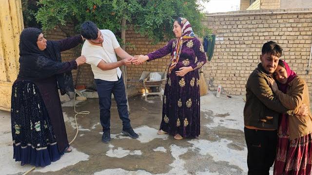 Mojtaba risked his life to see Zainab for a moment. Mojtaba risked his life to see Zainab for a moment.