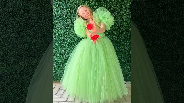 Nastya and Flower dance trend Nastya and Flower dance trend