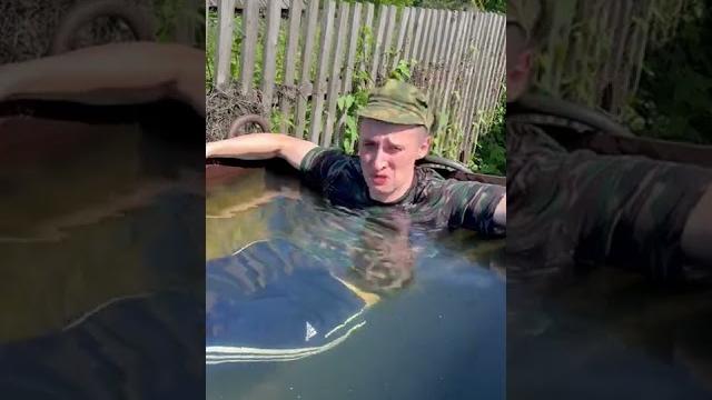 ВЫ НА МОРЕ КУПАЕТЕСЬ, А Я В БАКЕ, Купались? | Приколы от SIDELNIKOVVV | ТикТок #Shorts ВЫ НА МОРЕ КУПАЕТЕСЬ, А Я В БАКЕ, Купались? | Приколы от SIDELNIKOVVV | ТикТок #Shorts