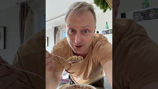 Как приготовить гречку и овсянку без варки | Лайфхаки от Нечетова| nechetoff | ПОДПИШИСЬ⬇️ #shorts Как приготовить гречку и овсянку без варки | Лайфхаки от Нечетова| nechetoff | ПОДПИШИСЬ⬇️ #shorts
