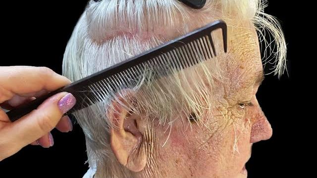 ТОЛЬКО ЭТА СТРИЖКА СДЕЛАЕТ ТЕБЯ МОЛОЖЕ Женская короткая стрижка 60+ для СЕДЫХ ВОЛОС БЕЗ УКЛАДКИ ТОЛЬКО ЭТА СТРИЖКА СДЕЛАЕТ ТЕБЯ МОЛОЖЕ Женская короткая стрижка 60+ для СЕДЫХ ВОЛОС БЕЗ УКЛАДКИ