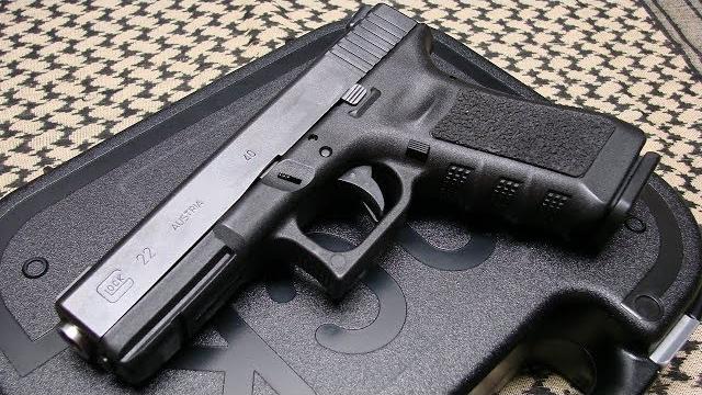 Пистолет для выживания. Glock 22 Пистолет для выживания. Glock 22