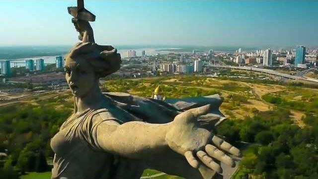 МАМАЕВ КУРГАН И СКУЛЬПТУРА "РОДИНА-МАТЬ ЗОВЁТ"! МАМАЕВ КУРГАН И СКУЛЬПТУРА "РОДИНА-МАТЬ ЗОВЁТ"!