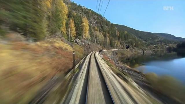 Поезд Svenkerud - Oslo Норвегия. Прекрасное видео и музыка! Поезд Svenkerud - Oslo Норвегия. Прекрасное видео и музыка!