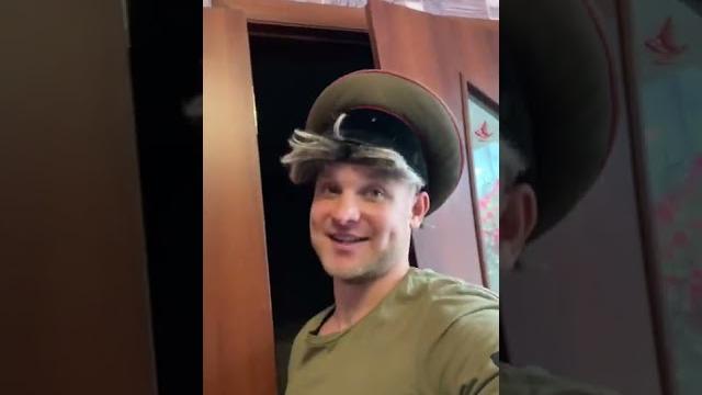ВОЕНКОМАТ (смешное видео, поржать, приколы, юмор) ВОЕНКОМАТ (смешное видео, поржать, приколы, юмор)