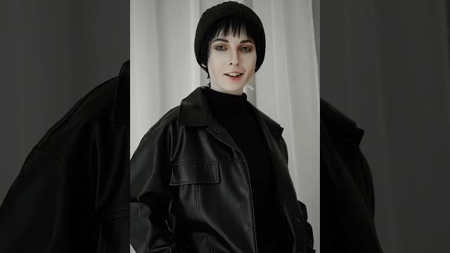 Пов: У Антона раздвоение личности…мой тгк: zavidushkimoi Пов: У Антона раздвоение личности…мой тгк: zavidushkimoi