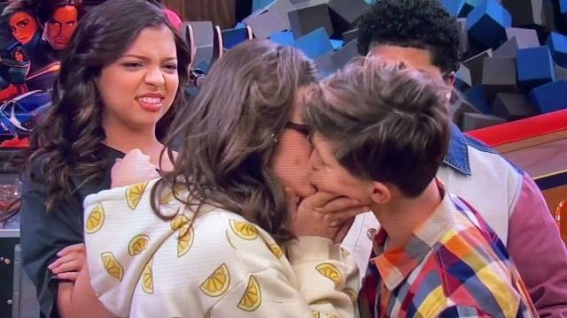 Game Shakers - The Kiss Didn’t Work Game Shakers - The Kiss Didn’t Work