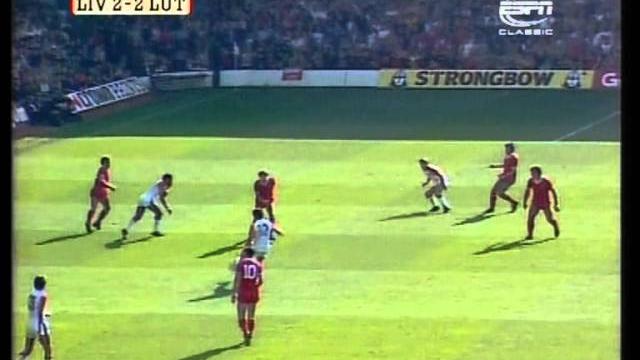 11/09/1982 Liverpool v Luton Town 11/09/1982 Liverpool v Luton Town