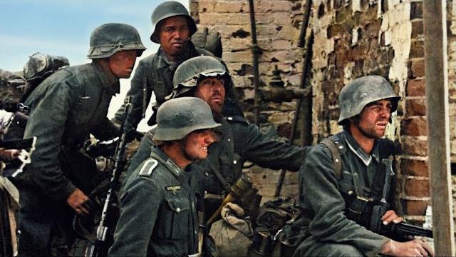 Уникальная немецкая кинохроника штурма Сталинграда (1942) Уникальная немецкая кинохроника штурма Сталинграда (1942)