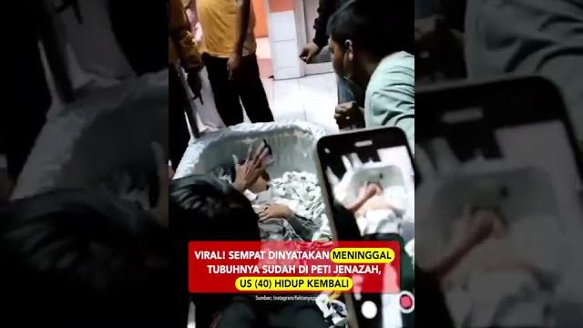 Viral! Seorang Pria Hidup Kembali usai Dinyatakan Meninggal dan Tubuhnya Sudah Masuk Peti Jenazah Viral! Seorang Pria Hidup Kembali usai Dinyatakan Meninggal dan Tubuhnya Sudah Masuk Peti Jenazah